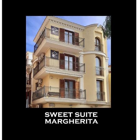 Sweet Suite Margherita B&B Маргерита ди Савоя Екстериор снимка