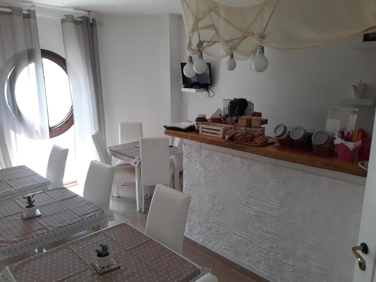 Sweet Suite Margherita B&B Маргерита ди Савоя Екстериор снимка