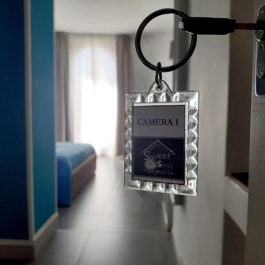 Sweet Suite Margherita B&B Маргерита ди Савоя Екстериор снимка
