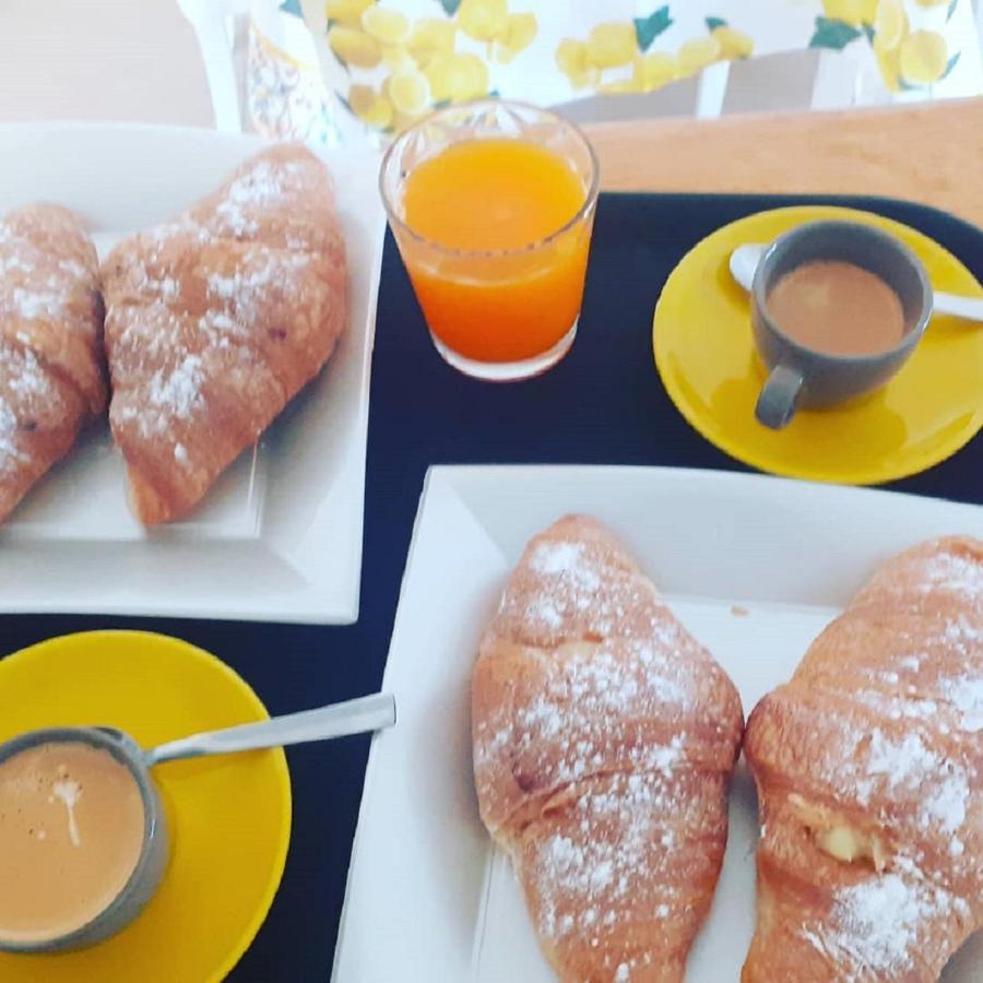 Sweet Suite Margherita B&B Маргерита ди Савоя Екстериор снимка